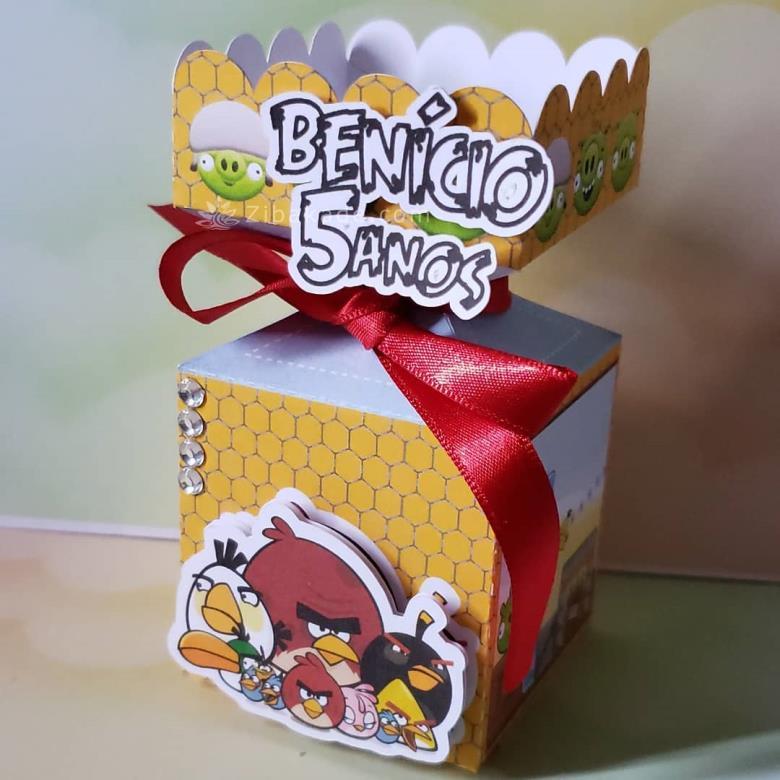 تم تولد پرندگان خشمگین - Angry Birds